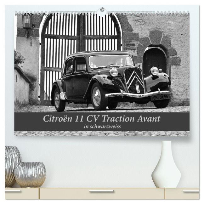 Citroën 11 CV Traction Avant in schwarzweiss (hochwertiger Premium Wandkalender 2026 DIN A2 quer), Kunstdruck in Hochglanz - Ingo Laue