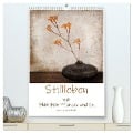 Stillleben mit Blümchen Pflanzen und Co. kreativ und stilvoll (hochwertiger Premium Wandkalender 2025 DIN A2 hoch), Kunstdruck in Hochglanz - Beate Wurster