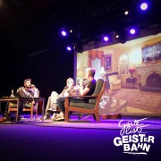 Cover-Bild zum Titel 'Gästeliste Geisterbahn, Folge 43: Live #8 Die Gala' von 'Donnie, Nilz, Herm'