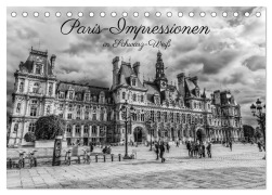 Cover-Bild zum Titel 'Paris-Impressionen in Schwarz-Weiß (Tischkalender 2026 DIN A5 quer), CALVENDO Monatskalender' von 'Christian Müller'