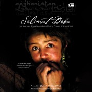 Cover-Bild zum Titel 'Selimut Debu: Impian dan Kebanggaan dari Negeri Perang Afghanistan' von 'Agustinus Wibowo'