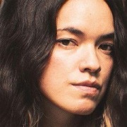 Cover-Bild zum Titel 'Momoko' von 'Momoko Gill'