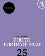 Cover-Bild zum Titel 'Taylor Wessing Photo Portrait Prize 2025' von ''
