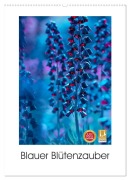 Cover-Bild zum Titel 'Blauer Blütenzauber (Wandkalender 2026 DIN A2 hoch), CALVENDO Monatskalender' von 'Ulrike Adam'
