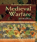 Cover-Bild zum Titel 'The Routledge Companion to Medieval Warfare' von 'Jim Bradbury'