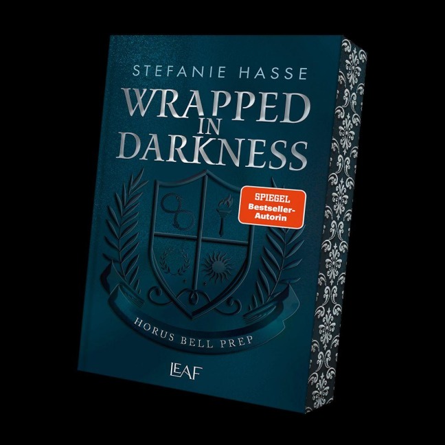 Wrapped in Darkness - Stefanie Hasse