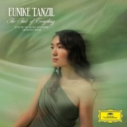 Cover-Bild zum Titel 'The First of Everything' von 'Eunike Tanzil, Deutsches Symphonie-Orchester Berlin'