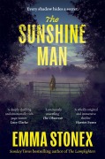 Cover-Bild zum Titel 'The Sunshine Man' von 'Emma Stonex'