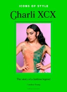 Cover-Bild zum Titel 'Icons of Style: Charli XCX' von 'Caroline Young'