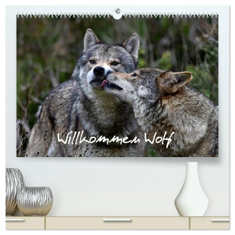Willkommen Wolf (hochwertiger Premium Wandkalender 2024 DIN A2 quer), Kunstdruck in Hochglanz - Benny Trapp