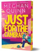 Cover-Bild zum Titel 'Just for the Cameras (Deluxe Edition)' von 'Meghan Quinn'