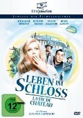 Cover-Bild zum Titel 'Leben im Schloss' von 'Jean-Paul Rappeneau, Alain Cavalier, Claude Sautet, Daniel Boulanger, Michel Legrand'