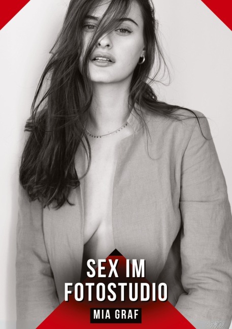 Sex im Fotostudio - Mia Graf
