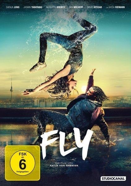 Fly - Anna Christ, Daphne Ferraro, Lene Pottgießer, Paula Romy, Katja von Garnier