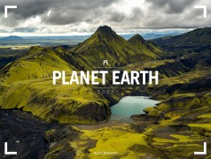 Cover-Bild zum Titel 'Planet Earth Gallery Kalender 2027' von 'Ackermann Kunstverlag GmbH'