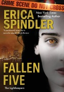 Cover-Bild zum Titel 'Fallen Five' von 'Erica Spindler'