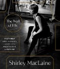 Cover-Bild zum Titel 'The Wall of Life' von 'Shirley Maclaine'
