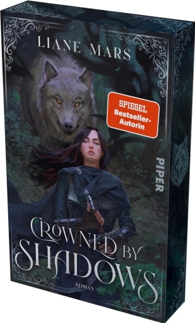 Crowned by Shadows - Liane Mars