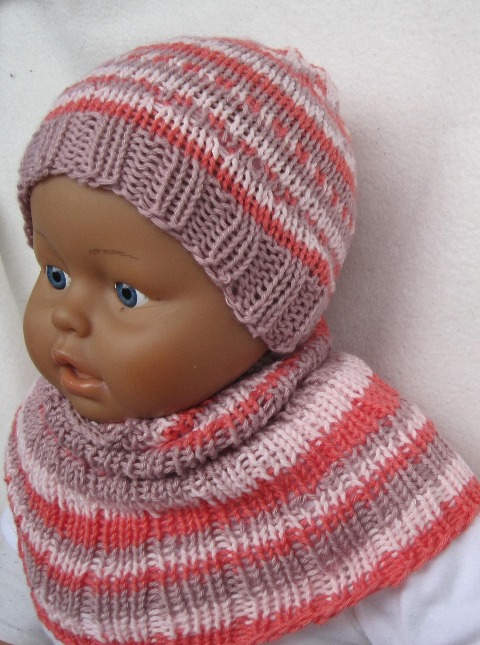 Strickanleitung Babyponcho und Babymütze in 2 Größen - Kerstin Münchehofe