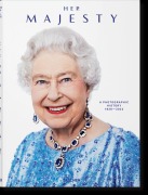 Cover-Bild zum Titel 'Her Majesty. A Photographic History 1926-2022' von 'Christopher Warwick'