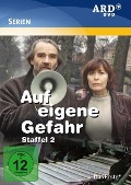 Cover-Bild zum Titel 'Staffel 2' von 'Auf Eigene Gefahr'
