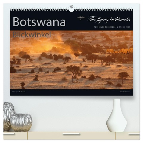 Botswana Blickwinkel 2025 (hochwertiger Premium Wandkalender 2025 DIN A2 quer), Kunstdruck in Hochglanz - The Flying Bushhawks