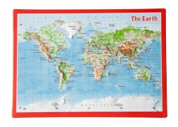 Cover-Bild zum Titel 'Reliefpostkarte Welt' von 'André Markgraf, Mario Engelhardt'