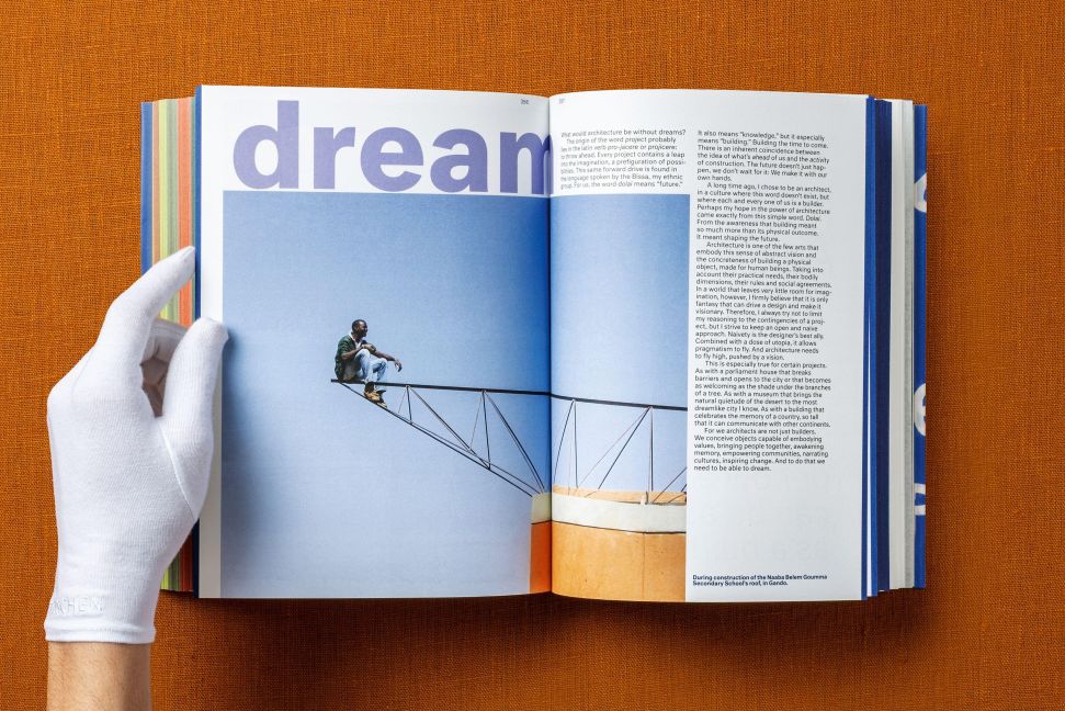 InsideView 38