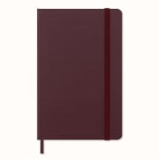 Cover-Bild zum Titel 'Moleskine 12 Monate Wochen Notizkalender 2024, Pocket/A6, 1 Wo = 1 Seite, Rechts Linierte Seite, Fester Einband, Burgundrot' von ''