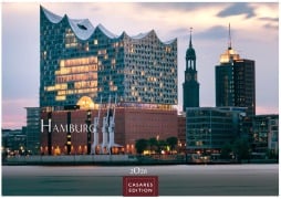 Cover-Bild zum Titel 'Hamburg Kalender 2026 - Wandkalender | Fotokalender Deutschland 35x24cm - mit 12 beeindruckenden Bildern - von urbaner Vielfalt bis zu geschichtsträchtigen Wahrzeichen' von ''