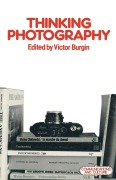 Cover-Bild zum Titel 'Thinking Photography' von ''