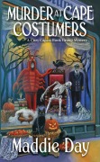 Cover-Bild zum Titel 'Murder at Cape Costumers' von 'Maddie Day'