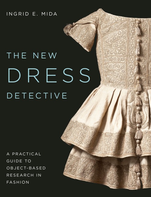 The New Dress Detective - Ingrid E. Mida