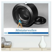 Cover-Bild zum Titel 'Miniaturwelten - Kleine Leute bei der Arbeit (hochwertiger Premium Wandkalender 2026 DIN A2 quer), Kunstdruck in Hochglanz' von 'Jürgen Trimbach'