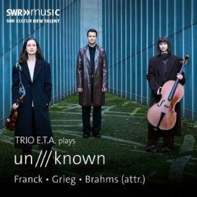 Trio E.T.A. plays un///known - Trio E. T. A.