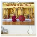 IM REICH DES BUDDHA - DER ROTE SCHIRM (hochwertiger Premium Wandkalender 2025 DIN A2 quer), Kunstdruck in Hochglanz - Mario Weigt