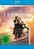 Cover-Bild zum Titel 'Titanic' von 'James Cameron, James Horner'