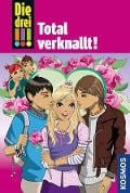 Cover-Bild zum Titel 'Die drei !!!, 16, Total verknallt! (drei Ausrufezeichen)' von 'Maja von Vogel, Henriette Wich'