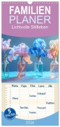 Cover-Bild zum Titel 'Familienplaner 2026 - Lichtvolle Stillleben mit 5 Spalten (Wandkalender, 21 x 45 cm) CALVENDO' von 'Liselotte Brunner-Klaus'