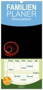 Cover-Bild zum Titel 'Familienplaner 2027 - Minimalistisch mit 5 Spalten (Wandkalender, 21 x 45 cm) CALVENDO' von 'Heike Hultsch'