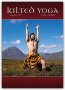 Cover-Bild zum Titel 'Kilted Yoga 2027 - A3-Posterkalender' von 'Carousel'