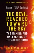 Cover-Bild zum Titel 'The Devil Reached Toward the Sky' von 'Garrett M. Graff'