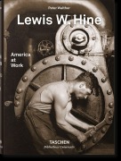 Cover-Bild zum Titel 'Lewis W. Hine. America at Work' von 'Peter Walther'