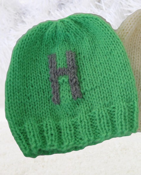 Strickanleitung Babymütze mit Anfangsbuchstaben des Namen - Kerstin Münchehofe