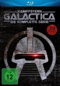 Cover-Bild zum Titel 'Kampfstern Galactica' von 'Glen A. Larson, Michael Sloan, Terrence McDonnell, Ken Pettus, John Ireland'
