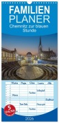 Cover-Bild zum Titel 'Familienplaner 2026 - Chemnitz zur blauen Stunde mit 5 Spalten (Wandkalender, 21 x 45 cm) CALVENDO' von 'Johnny Flash'