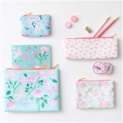 Cover-Bild zum Titel 'Etui La Vie en Rose, XS, 10,5 x 7,5 cm' von ''