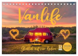 Cover-Bild zum Titel 'Vanlife - Glücklich auf vier Rädern (Tischkalender 2026 DIN A5 quer), CALVENDO Monatskalender' von 'Mario Weigt'