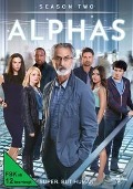 Alphas - Michael Karnow, Zak Penn, Robert Hewitt Wolfe, Adam Levy, Ira Steven Behr