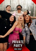 Cover-Bild zum Titel 'Private Party' von 'Mia Graf'